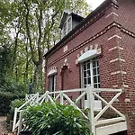 펜션 La Feuillee, Charmante Maison Au Bois De Cise *